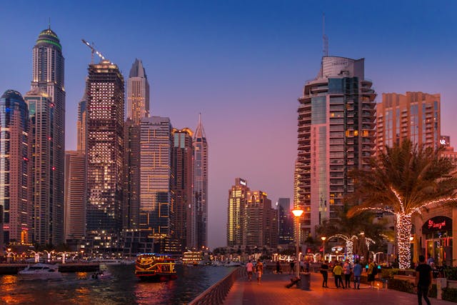 Read more about the article Adventure Seeker’s Guide to Dubai-  Thrills and Excitement